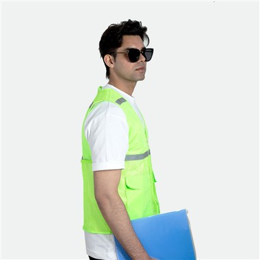 uso del giubbotto riflettente